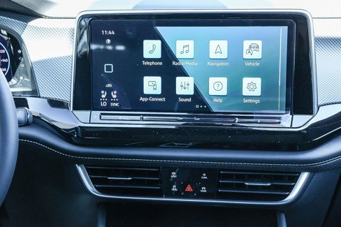 New 2025 Volkswagen Atlas Cross Sport SEL Premium R-Line image 23