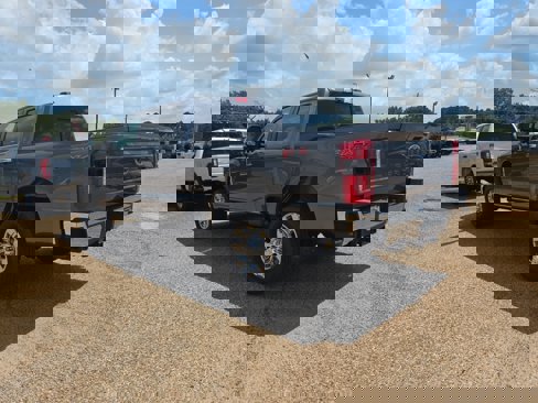 New 2025 Ford F250 Lariat w/ Lariat Ultimate Package image 3