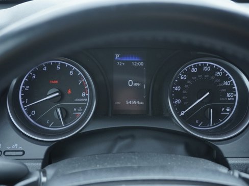Used 2023 Toyota Camry SE image 14