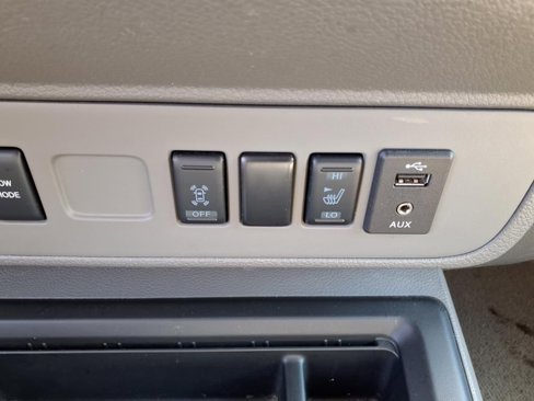 Used 2018 Nissan NV 3500 SL image 21