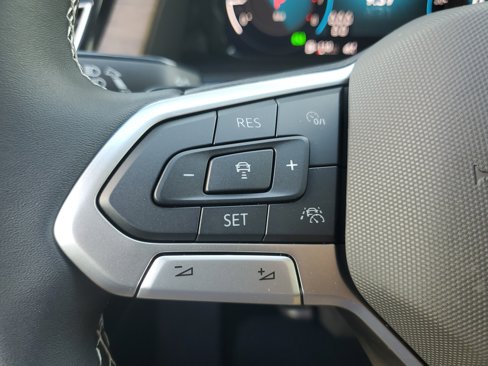 New 2026 Volkswagen Atlas SE image 19