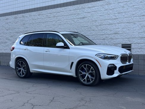 Used 2019 BMW X5 xDrive50i w/ M Sport Package image 4