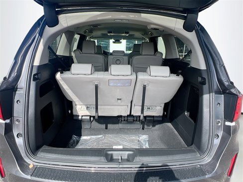 New 2026 Honda Odyssey Touring image 14