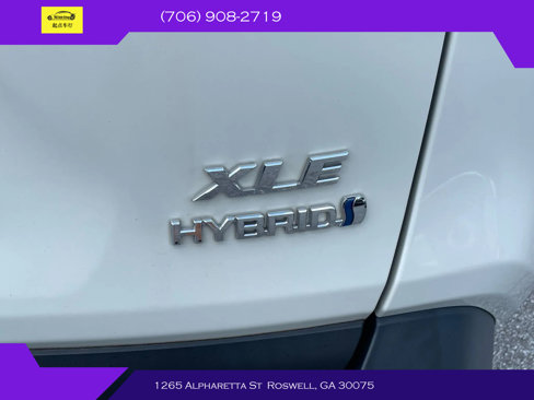 Used 2022 Toyota RAV4 XLE Premium image 9