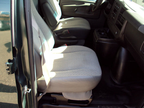Used 2014 GMC Savana 1500 AWD image 11