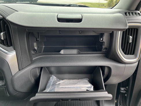 Used 2021 Chevrolet Silverado 1500 RST image 34