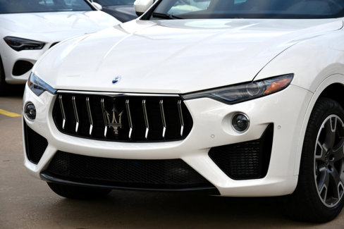 Used 2023 Maserati Levante Modena image 3