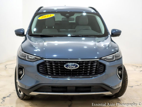 Used 2023 Ford Escape Platinum w/ Class II Trailer Tow Package image 5