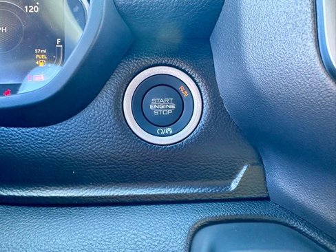 New 2026 RAM 1500 4x4 Crew Cab image 26