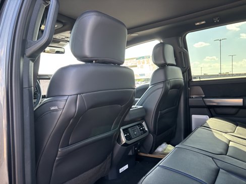 New 2026 Ford F250 Platinum w/ Tremor Off-Road Package image 17