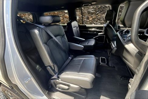 Used 2024 Jeep Wagoneer Series III image 25