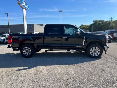 New 2026 Ford F250 Lariat w/ Chrome Package image 9