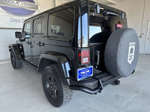 Used 2012 Jeep Wrangler Unlimited Rubicon image 10