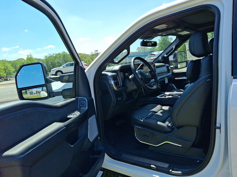 New 2025 Ford F350 Platinum image 9