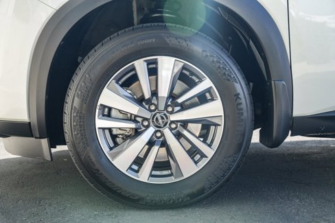 Used 2022 Nissan Pathfinder SL image 9