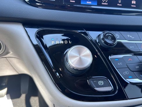 Used 2022 Chrysler Pacifica Touring-L image 17