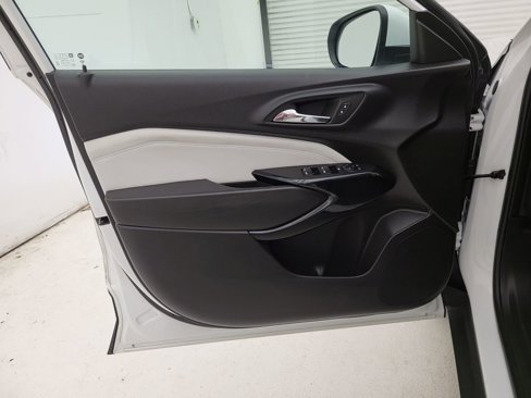 Used 2024 Chevrolet Trax LT image 21