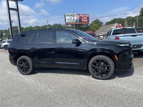New 2026 Chevrolet Traverse RS w/ LPO, Floor Liner Package image 2