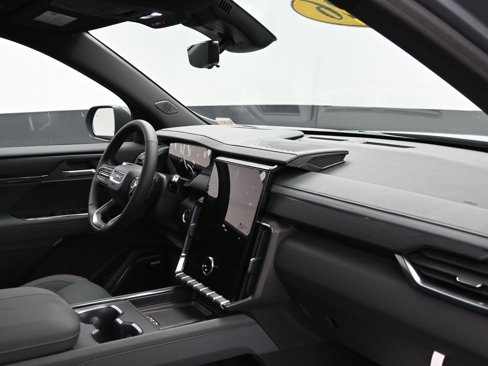 New 2026 GMC Acadia AT4 w/ Luxury Package image 11