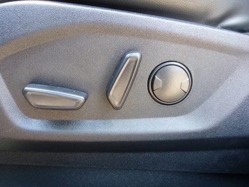 Used 2024 Ford Edge SEL image 21
