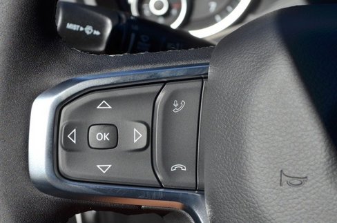 New 2025 RAM 1500 4x4 Crew Cab image 17