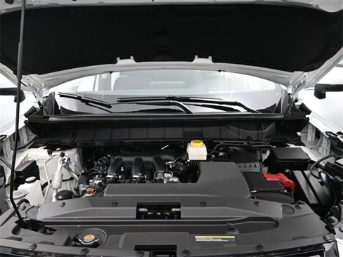 New 2025 Nissan Pathfinder Platinum image 11