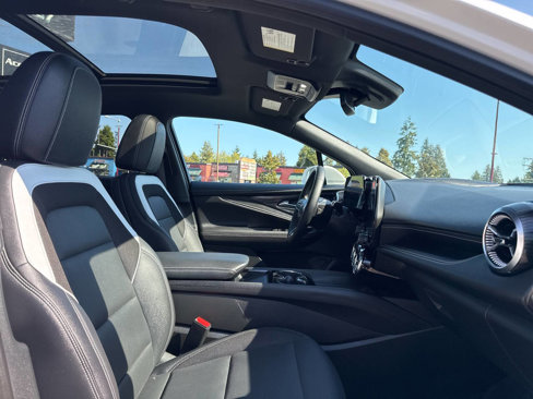 Used 2024 Chevrolet Blazer EV LT image 14