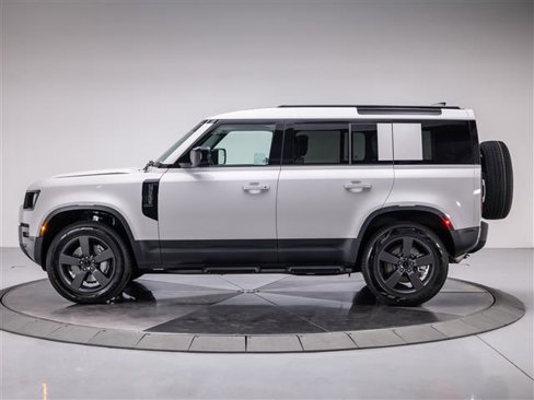 New 2026 Land Rover Defender 110 S image 2