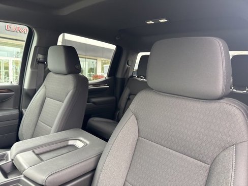 New 2026 GMC Sierra 1500 Elevation image 12