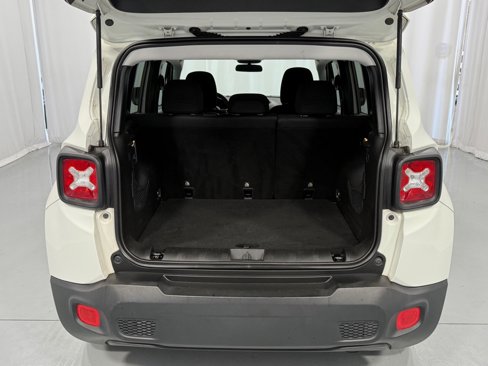 Used 2016 Jeep Renegade Sport w/ Power & Air Group image 27