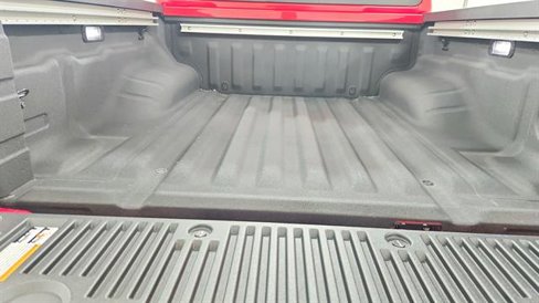 Used 2025 Nissan Frontier SV w/ SV Convenience Package image 28