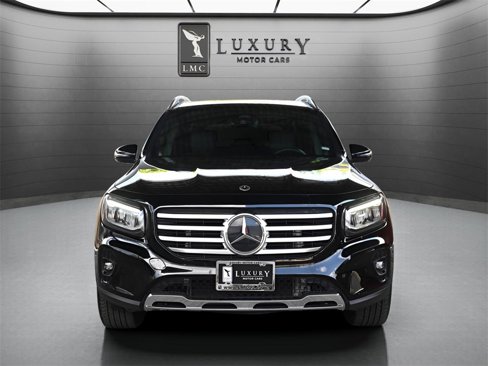 Used 2024 Mercedes-Benz GLB 250 image 2