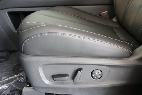 New 2025 INFINITI QX60 Luxe w/ Black Edition image 14