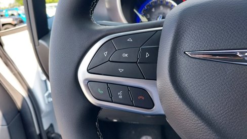 New 2026 Chrysler Pacifica Select image 25