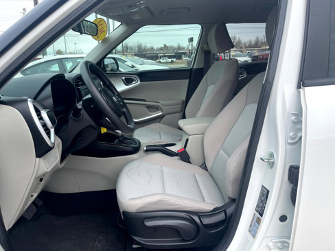 Used 2021 Kia Soul LX image 9