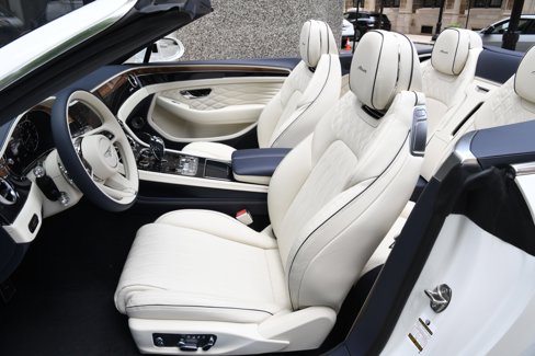 New 2024 Bentley Continental GT V8 image 8