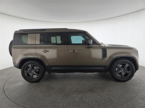 Certified 2024 Land Rover Defender 110 S image 28