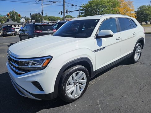 Used 2022 Volkswagen Atlas Cross Sport SE image 3