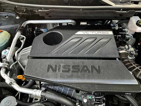 Certified 2025 Nissan Rogue SV image 33