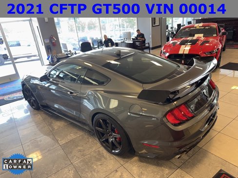 Used 2021 Ford Mustang Shelby GT500 w/ Carbon Fiber Track Pack image 7