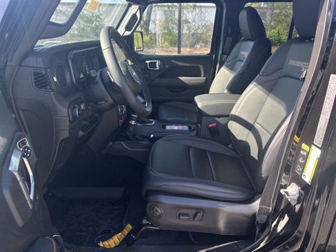 New 2025 Jeep Wrangler Unlimited Rubicon 392 image 9