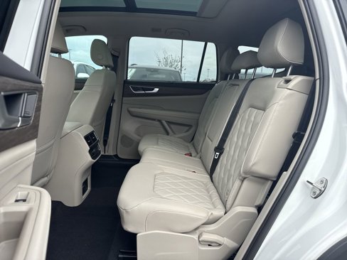 New 2025 Volkswagen Atlas SEL Premium R-Line image 13