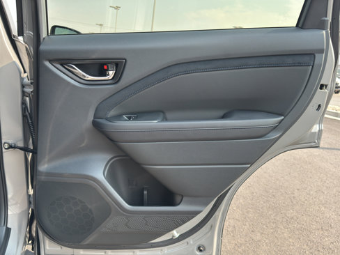 New 2025 Subaru Forester Limited image 17