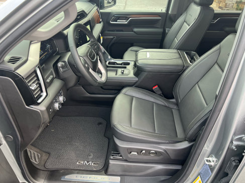 Used 2025 GMC Sierra 3500 Denali w/ Denali Reserve Package image 21