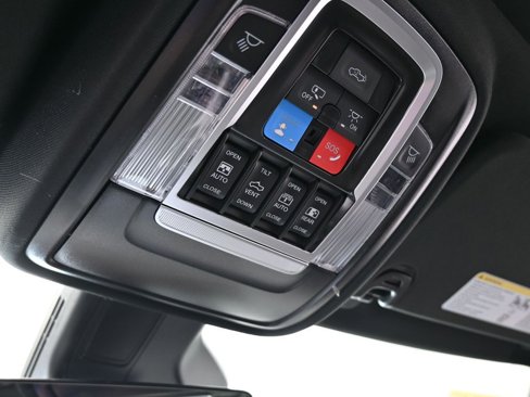 Used 2025 RAM 1500 Laramie w/ Night Edition image 27