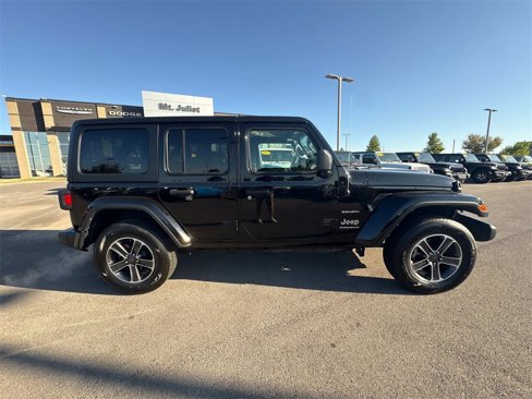 Used 2023 Jeep Wrangler Sahara image 10