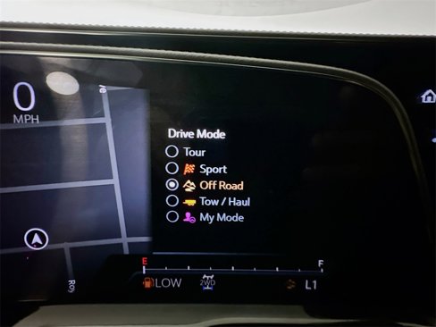 Used 2022 Cadillac Escalade ESV Luxury w/ LPO, Illumination Package image 36