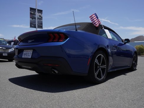 Used 2024 Ford Mustang EcoBoost image 4