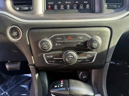 Used 2022 Dodge Charger SXT w/ Blacktop Package image 16