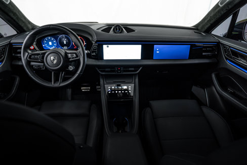 New 2025 Porsche Macan Turbo Electric image 24